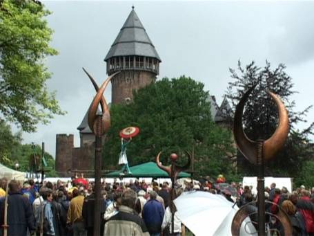 Krefeld-Linn : Flachsmarkt rund um Burg Linn